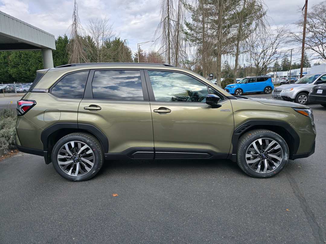 2026 Subaru Forester Touring - Image 3