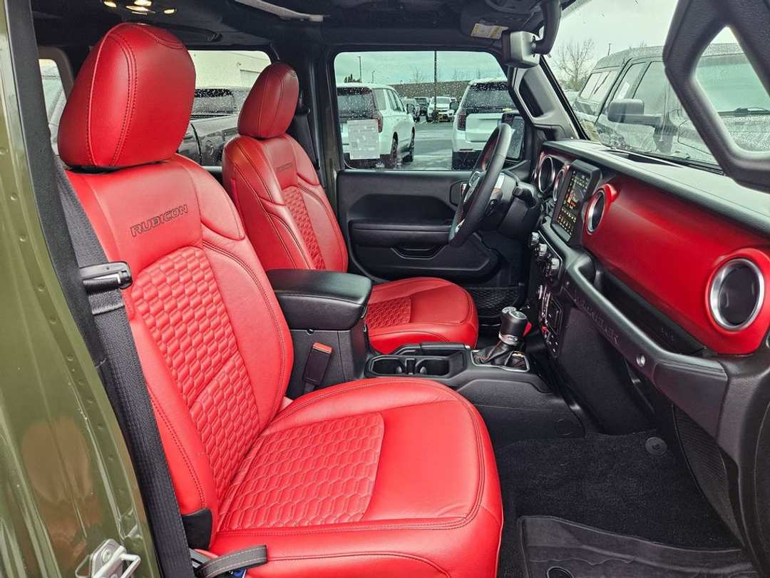 2023 Jeep Wrangler Rubicon - Image 41