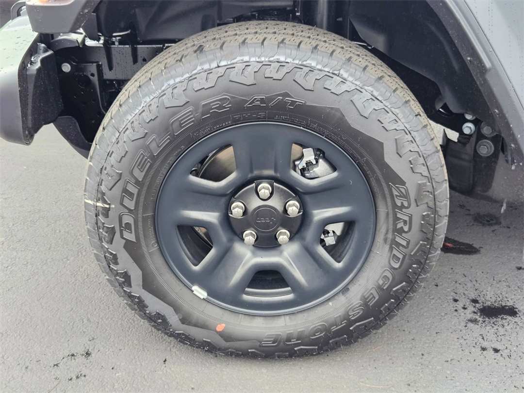 2026 Jeep Gladiator Sport - Image 38