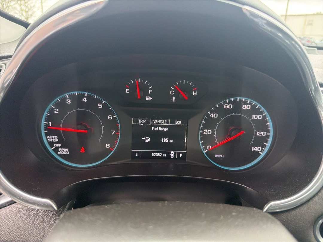 2019 Chevrolet Malibu LT - Image 28