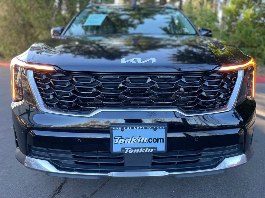 2024 Kia Sorento S - Image 8