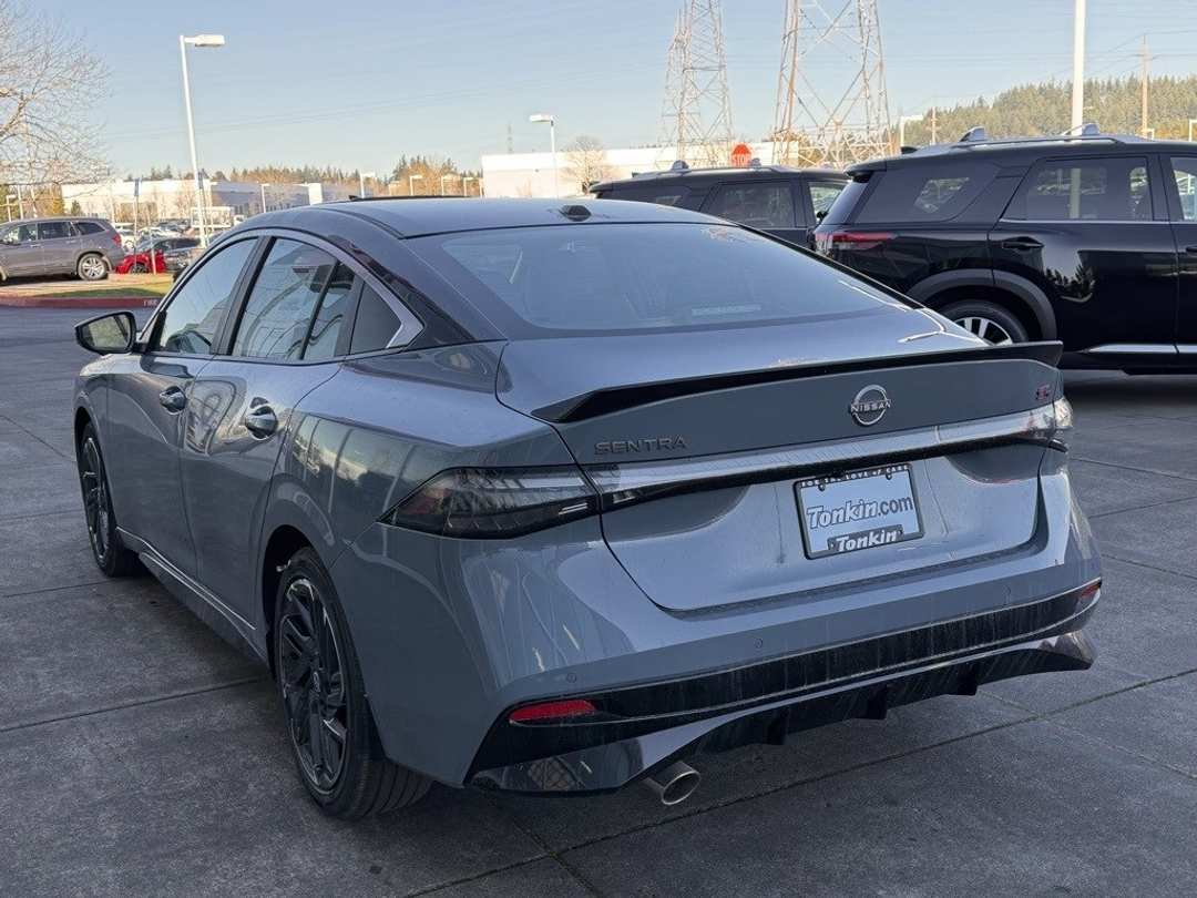 2026 Nissan Sentra SR - Image 5