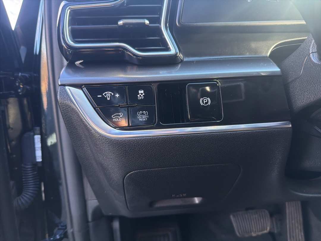 2024 Kia Sportage EX - Image 32