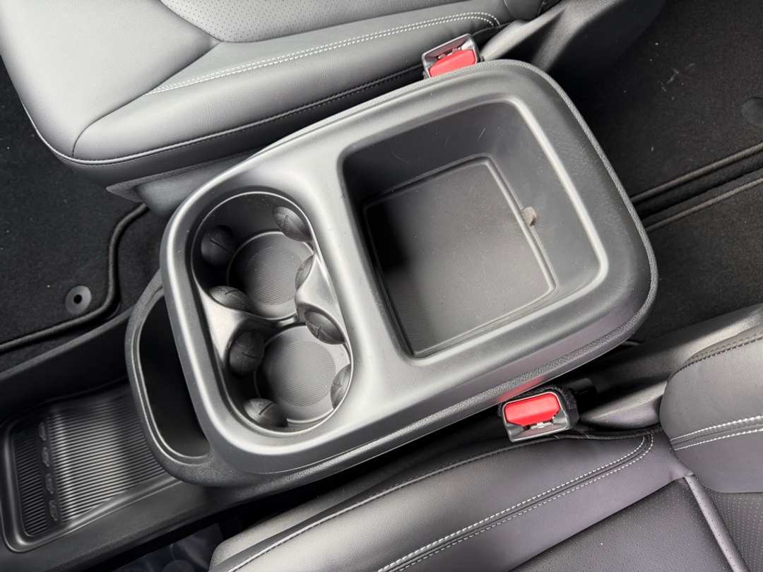 2026 Chrysler Pacifica Select - Image 25