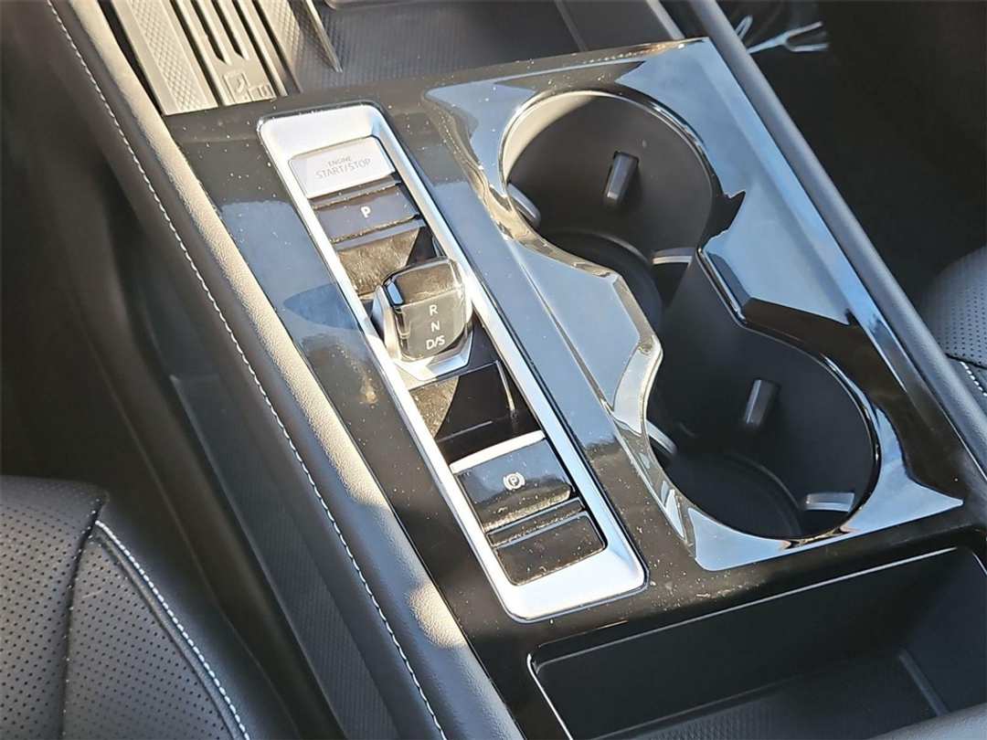 2025 Volkswagen Atlas 2.0T SE w/Technology - Image 19