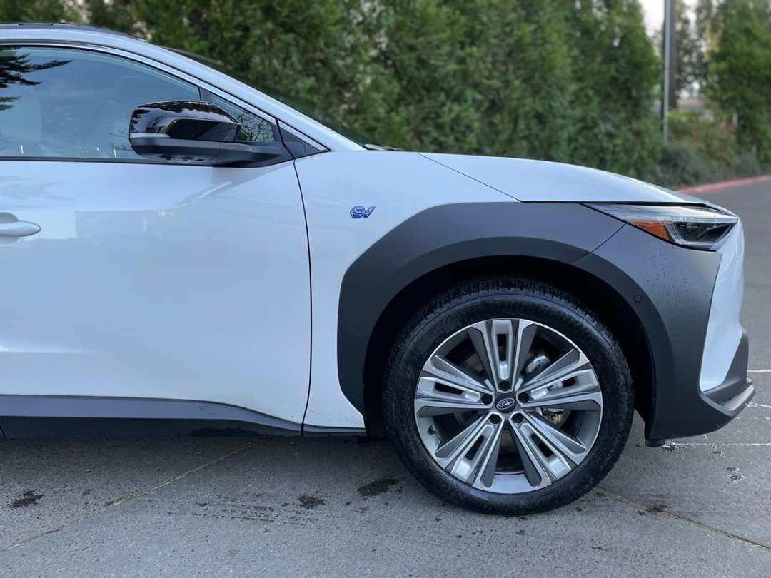 2025 Subaru Solterra Touring - Image 2