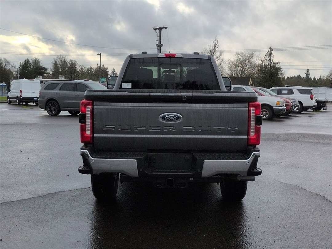 2026 Ford F-350Sd XLT - Image 4
