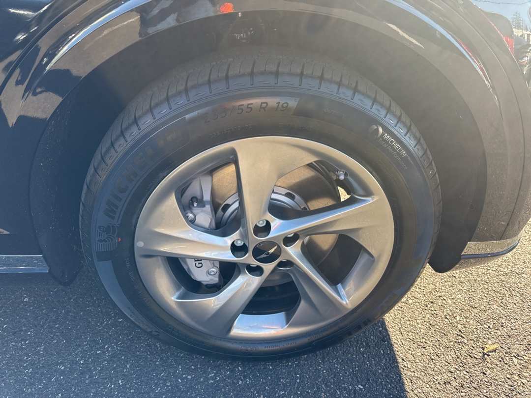 2026 Genesis Gv70 2.5T Advanced - Image 9