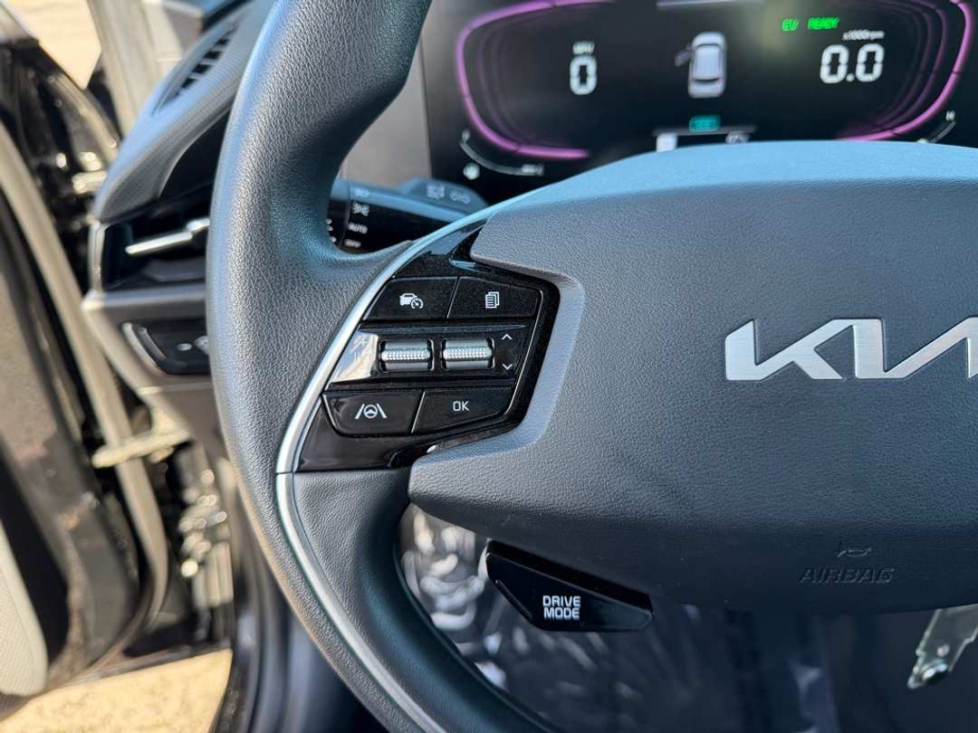 2024 Kia Niro LX - Image 18