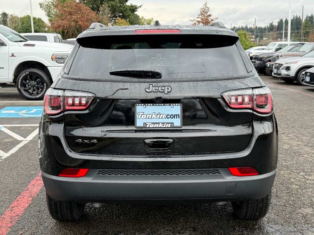 2026 Jeep Compass Latitude - Image 7