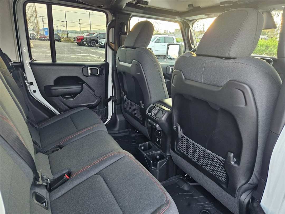 2026 Jeep Gladiator Rubicon - Image 36
