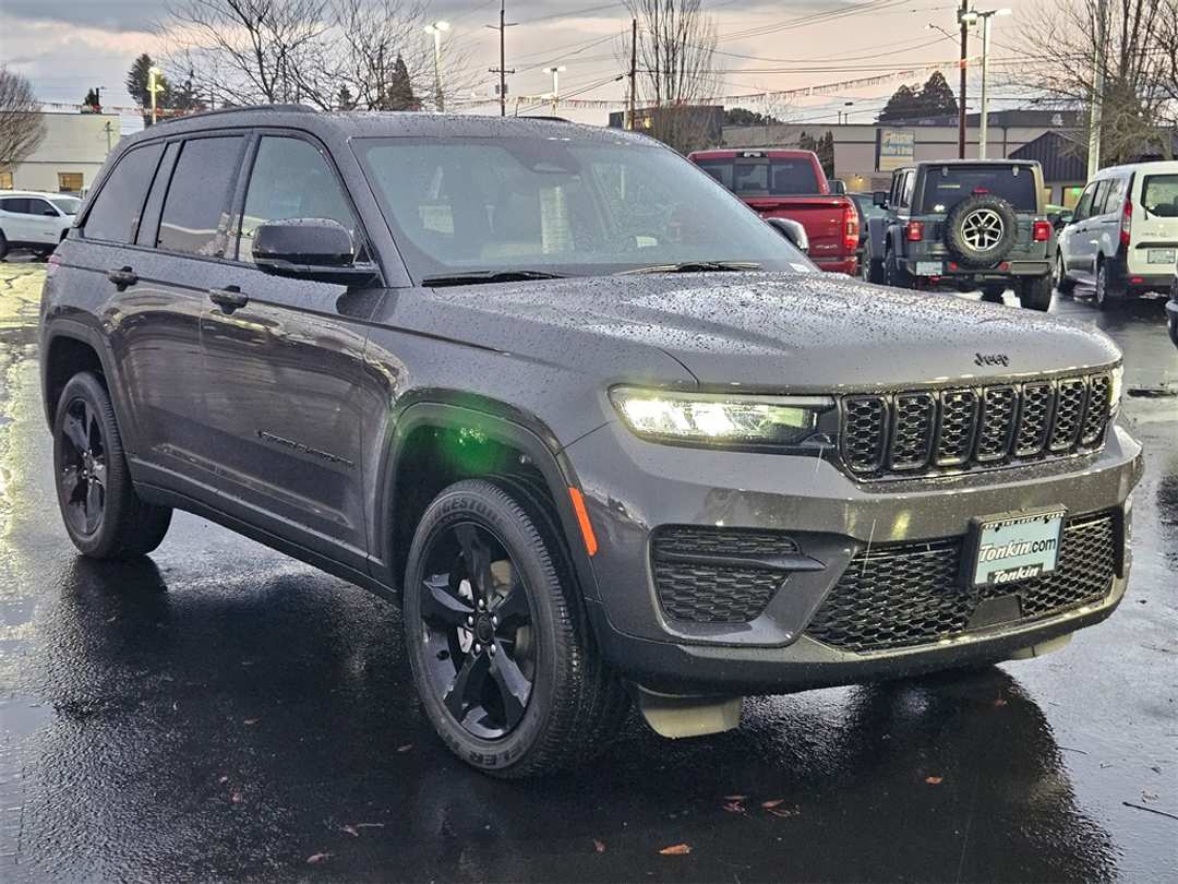 2025 Jeep Grand Cherokee Altitude X - Image 8