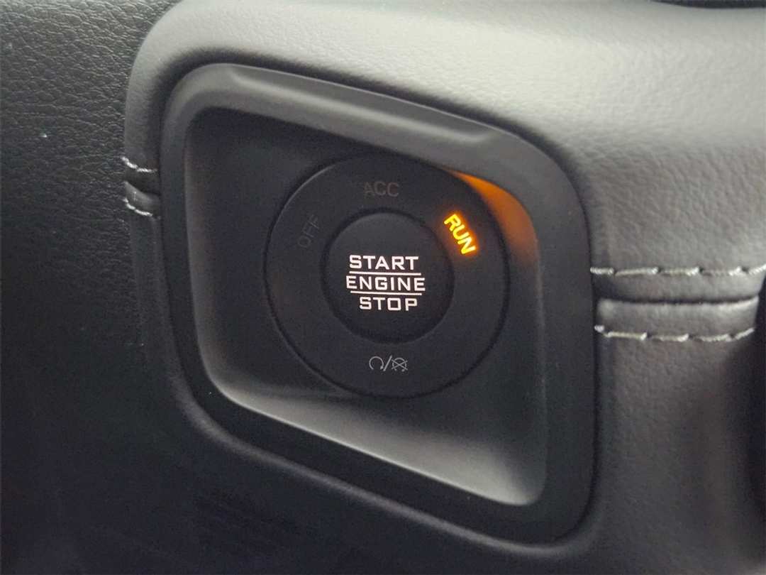 2026 Jeep Gladiator Rubicon - Image 17