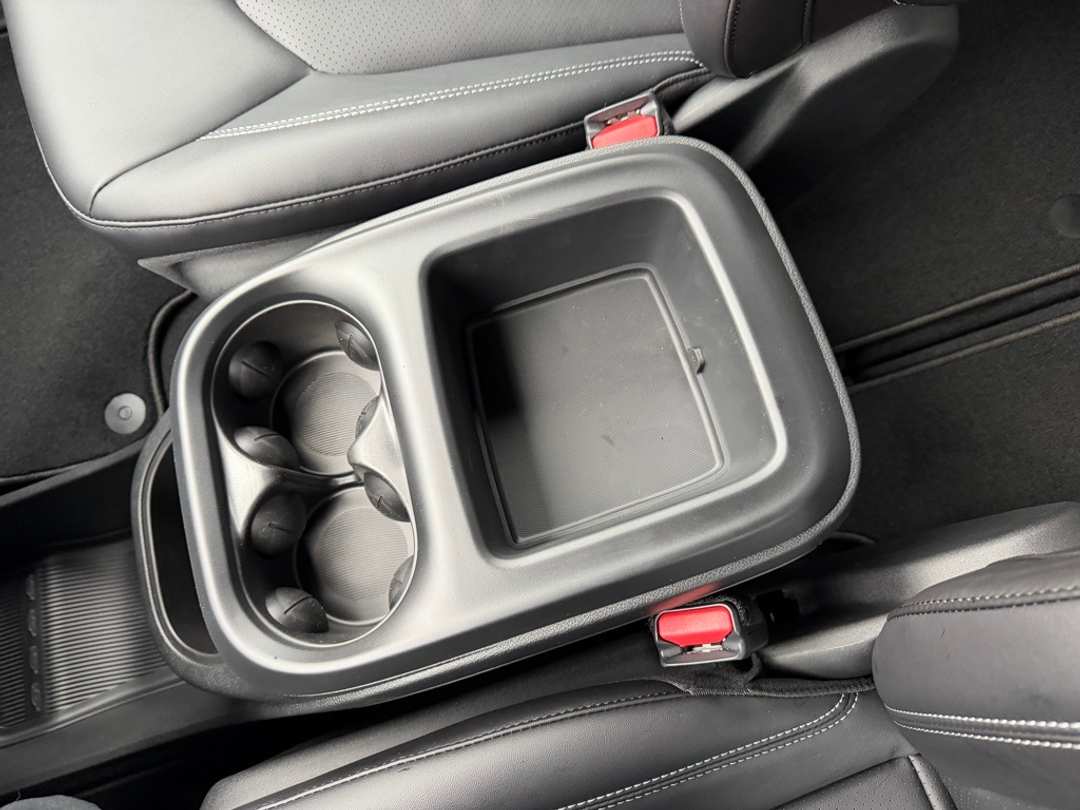 2026 Chrysler Pacifica Select - Image 25