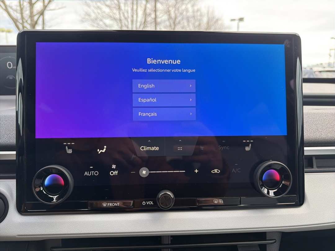 2026 Subaru Solterra Premium - Image 38