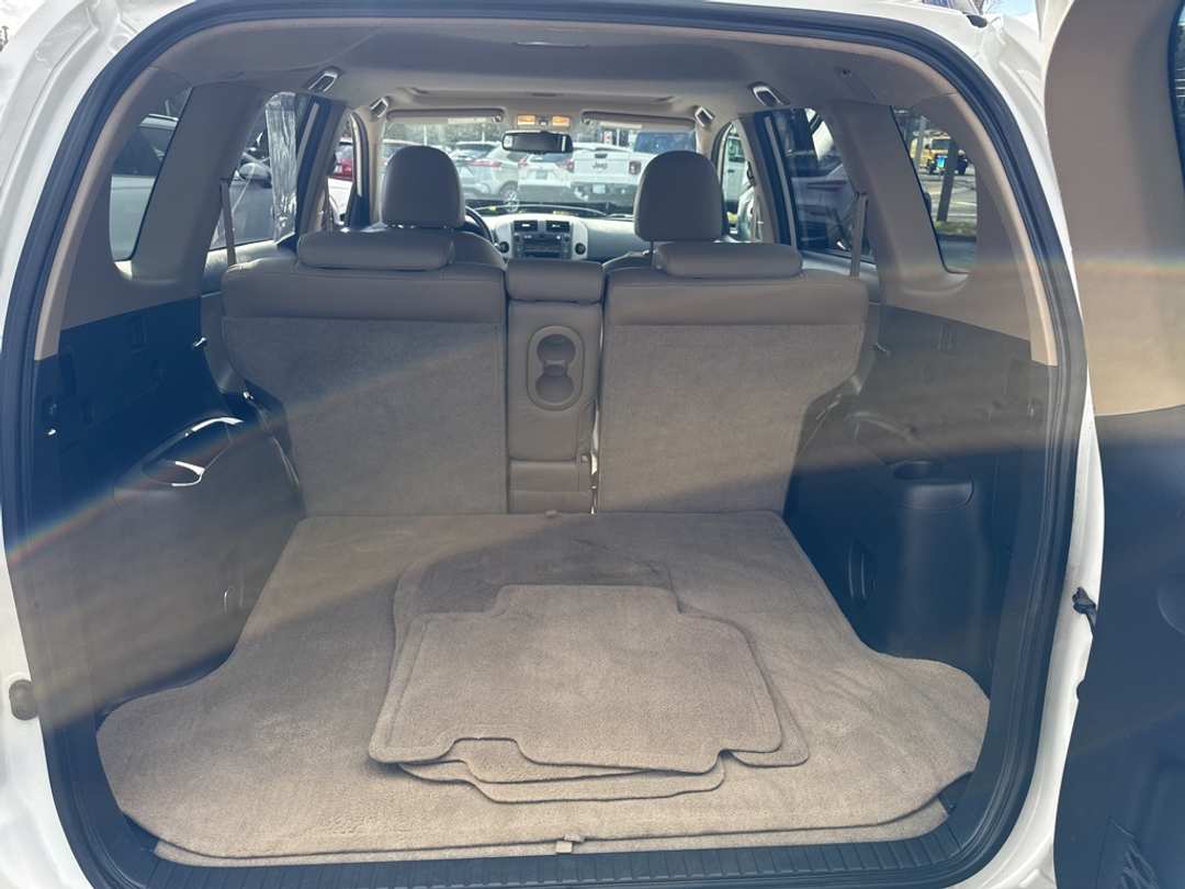 2009 Toyota Rav4 Limited - Image 13