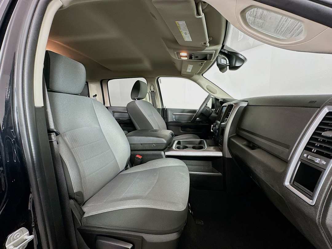 2023 Ram 1500 Classic SLT - Image 28