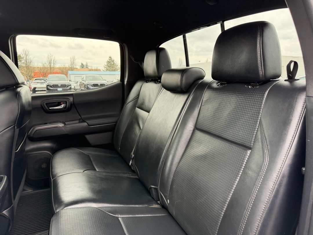 2022 Toyota Tacoma TRD OffRoad - Image 30