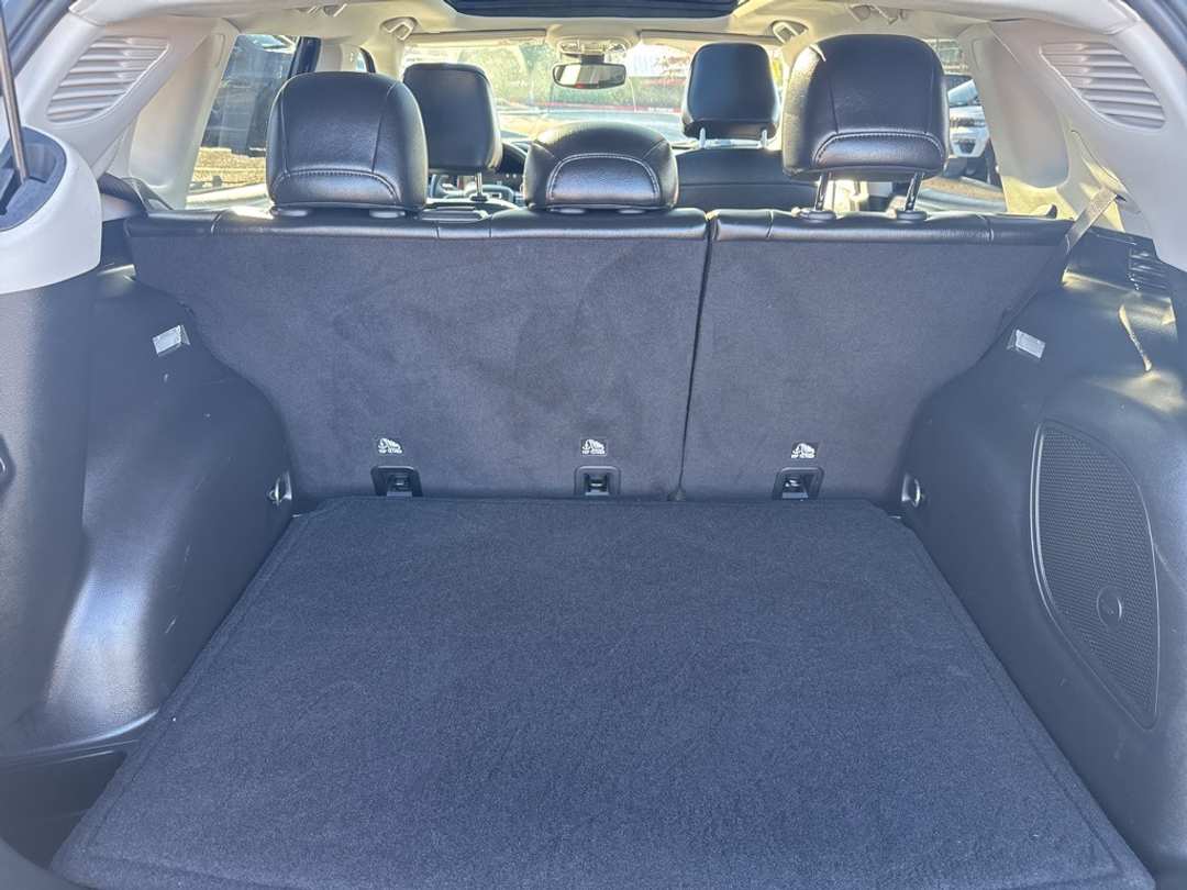 2022 Jeep Compass Trailhawk - Image 28