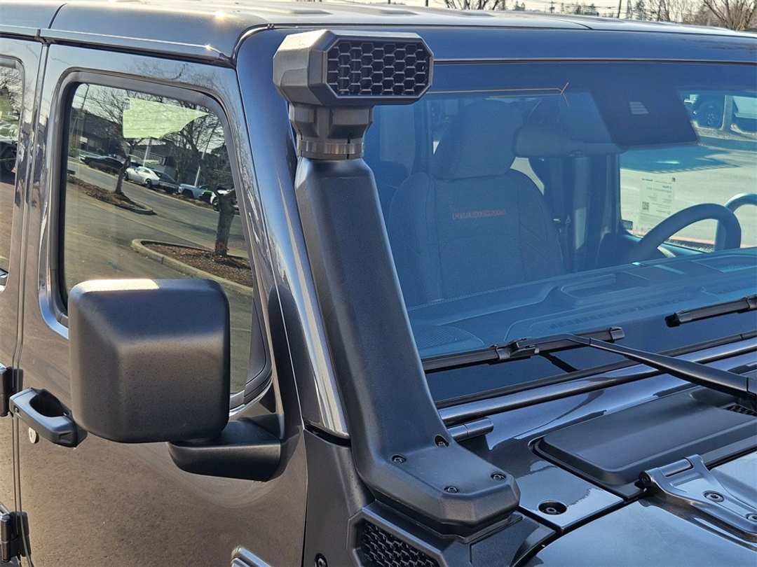 2025 Jeep Gladiator Rubicon - Image 40