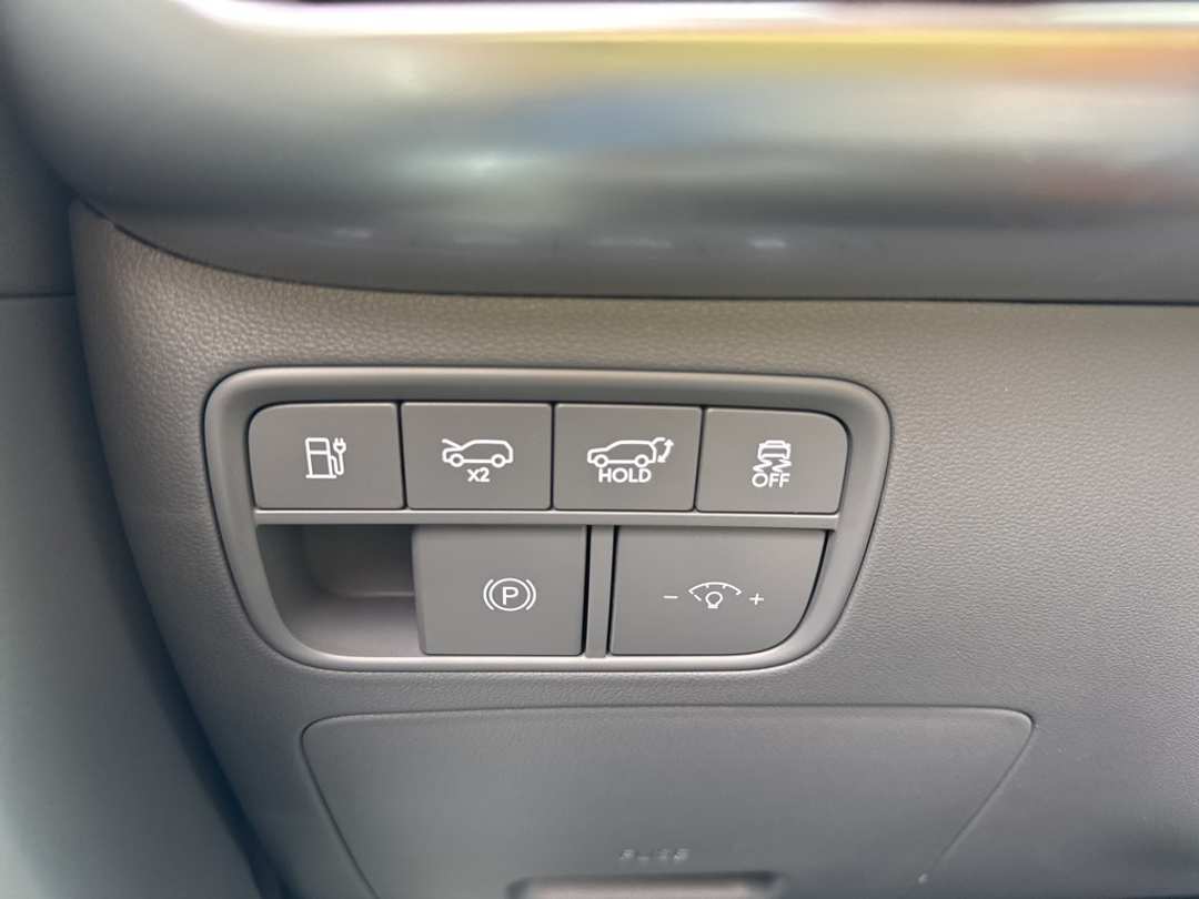 2026 Hyundai Ioniq 9 Performance Limited - Image 38