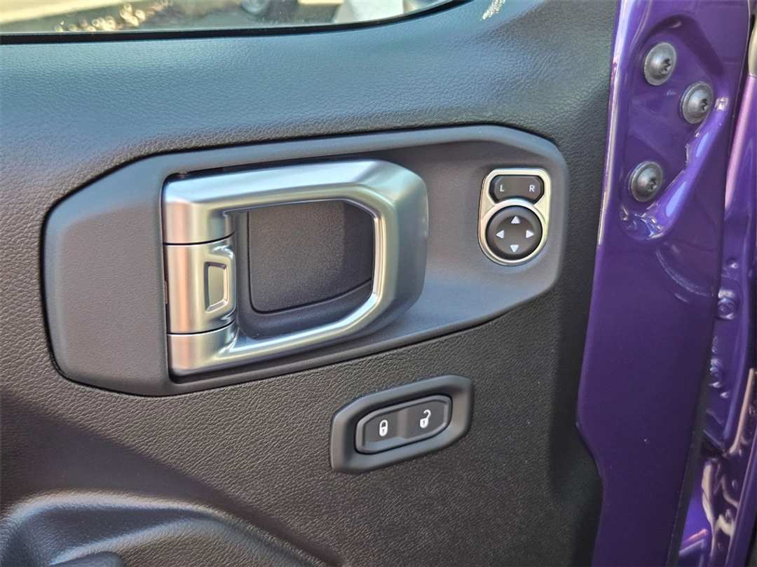 2026 Jeep Gladiator Rubicon - Image 11