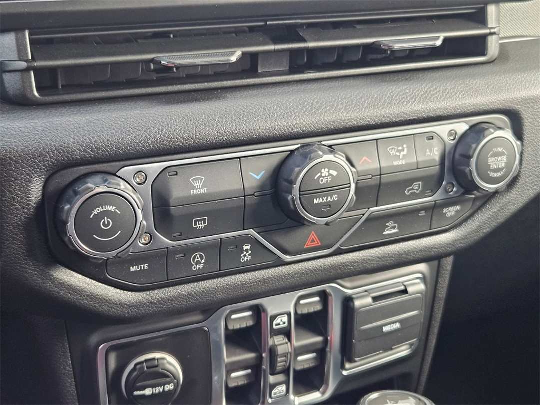 2026 Jeep Wrangler Sport - Image 23