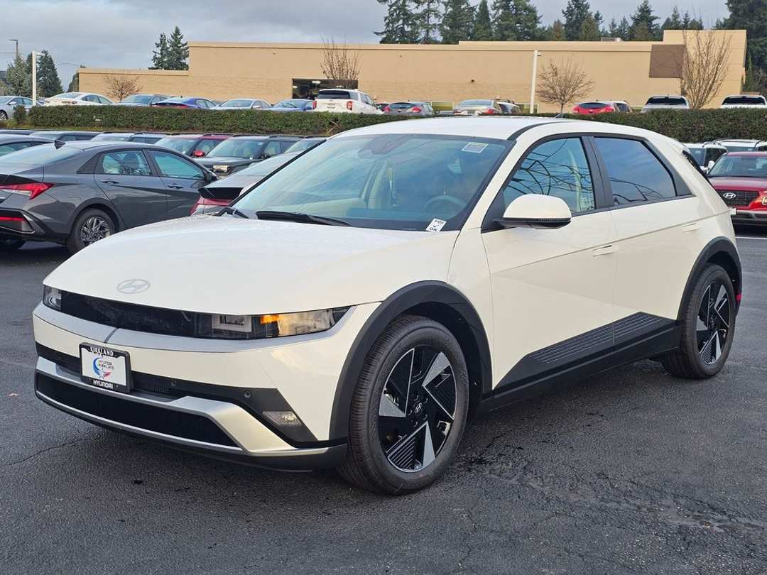 2026 Hyundai Ioniq 5 SEL - Image 3