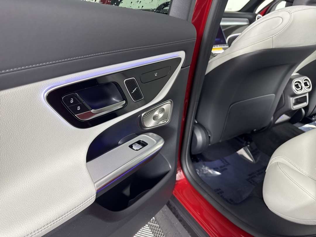 2026 Mercedes-Benz GLC GLC 300 - Image 20