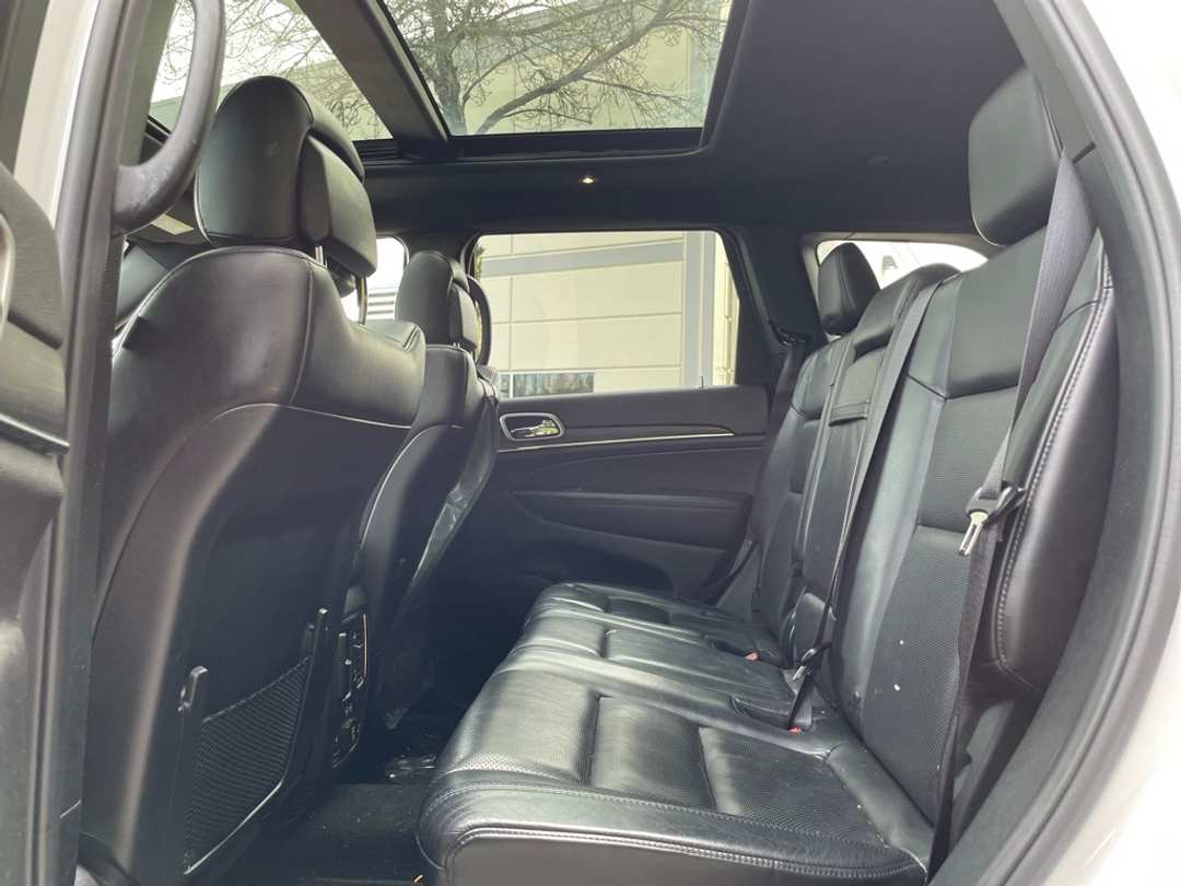 2019 Jeep Grand Cherokee Limited - Image 18