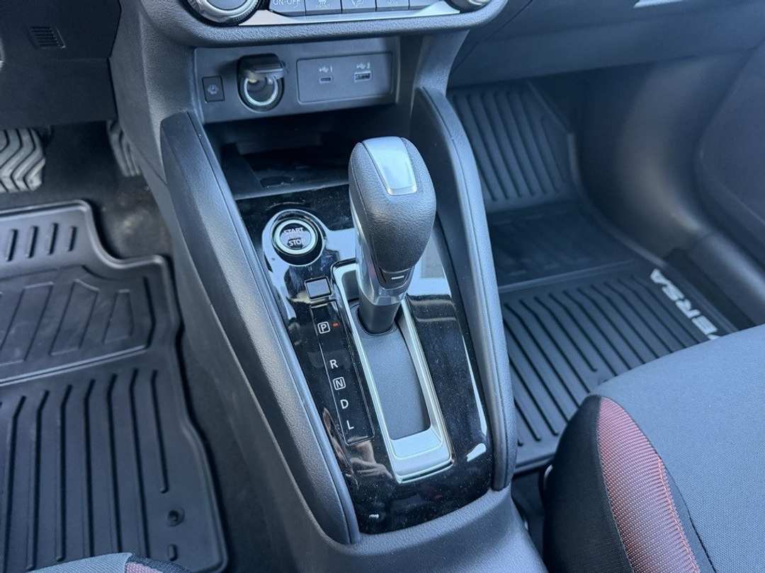 2025 Nissan Versa 1.6 SR - Image 23