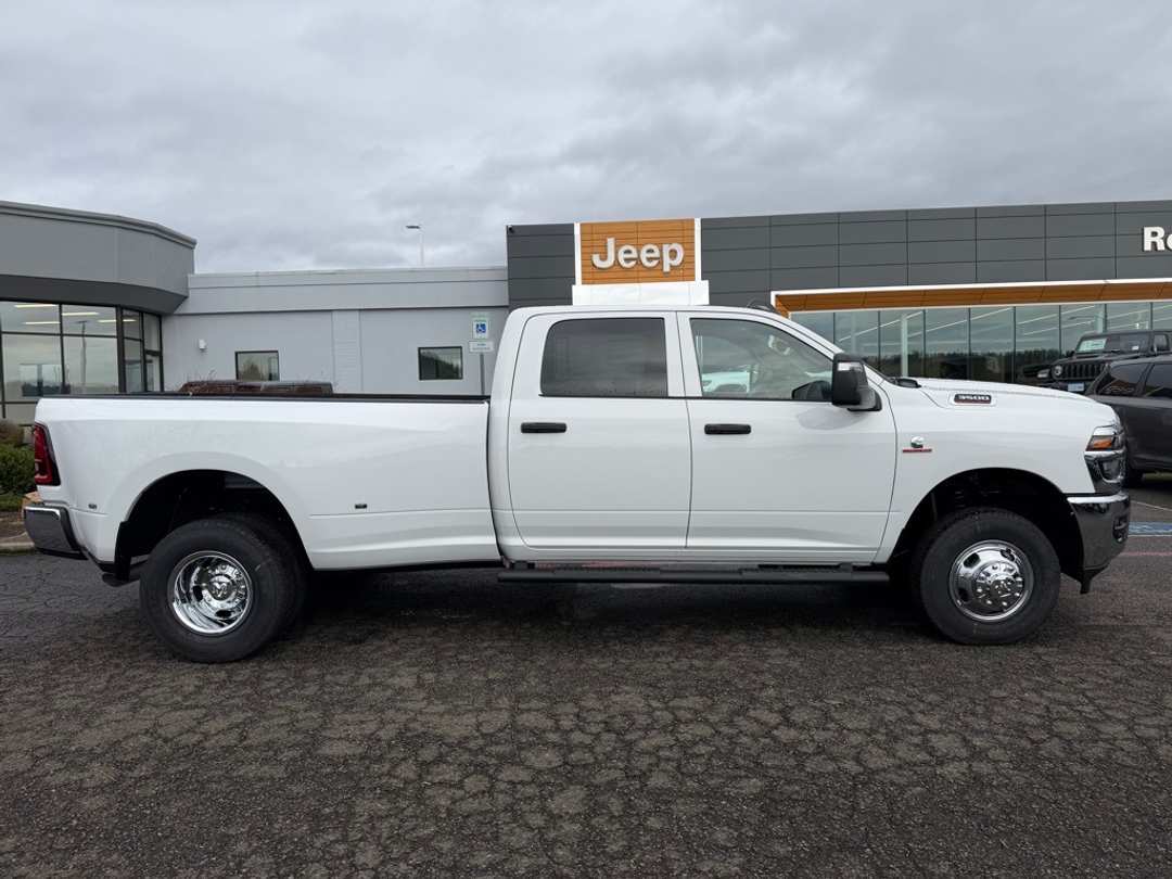 2026 Ram 3500 Tradesman - Image 9