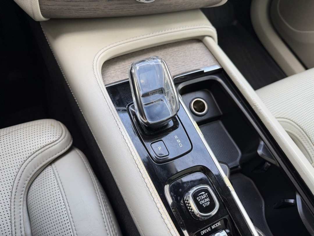 2020 Volvo Xc90 T8 Inscription - Image 25