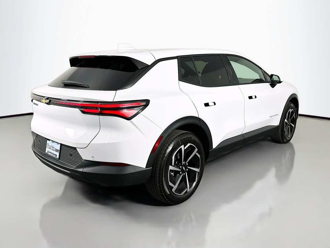 2026 Chevrolet Equinox Ev LT - Image 7