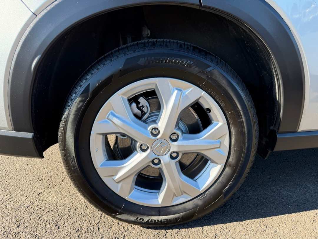 2025 Honda HR-V LX - Image 10