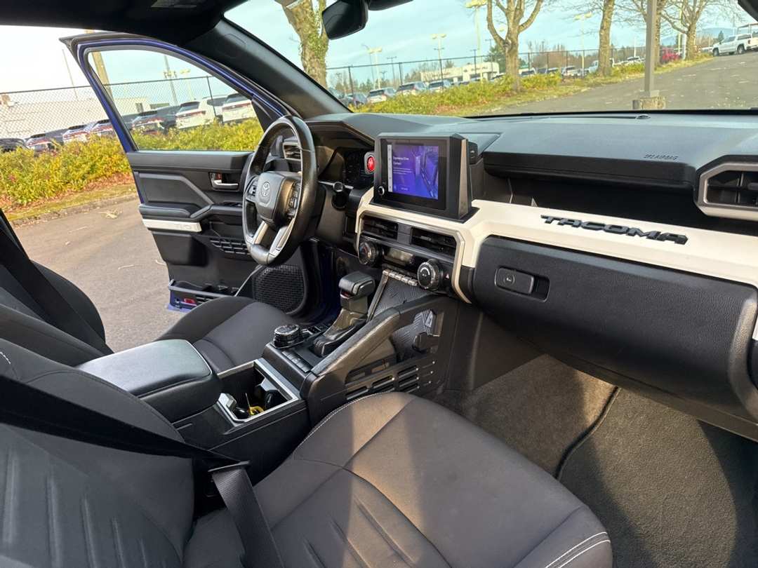 2024 Toyota Tacoma TRD OffRoad - Image 27