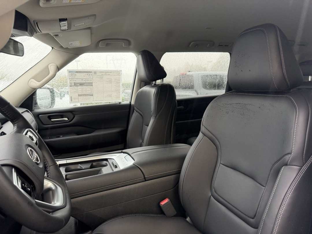 2026 Nissan Armada SV - Image 14
