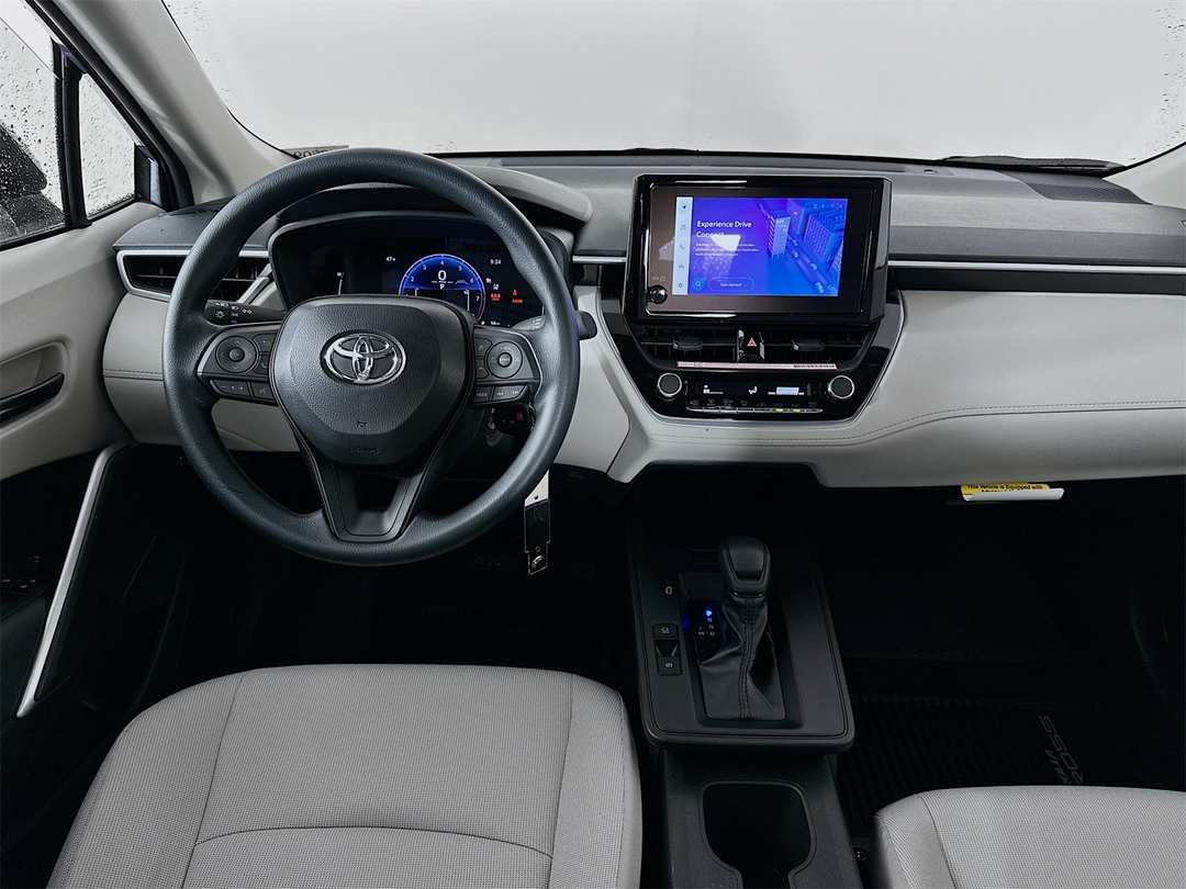 2026 Toyota Corolla Cross L - Image 21