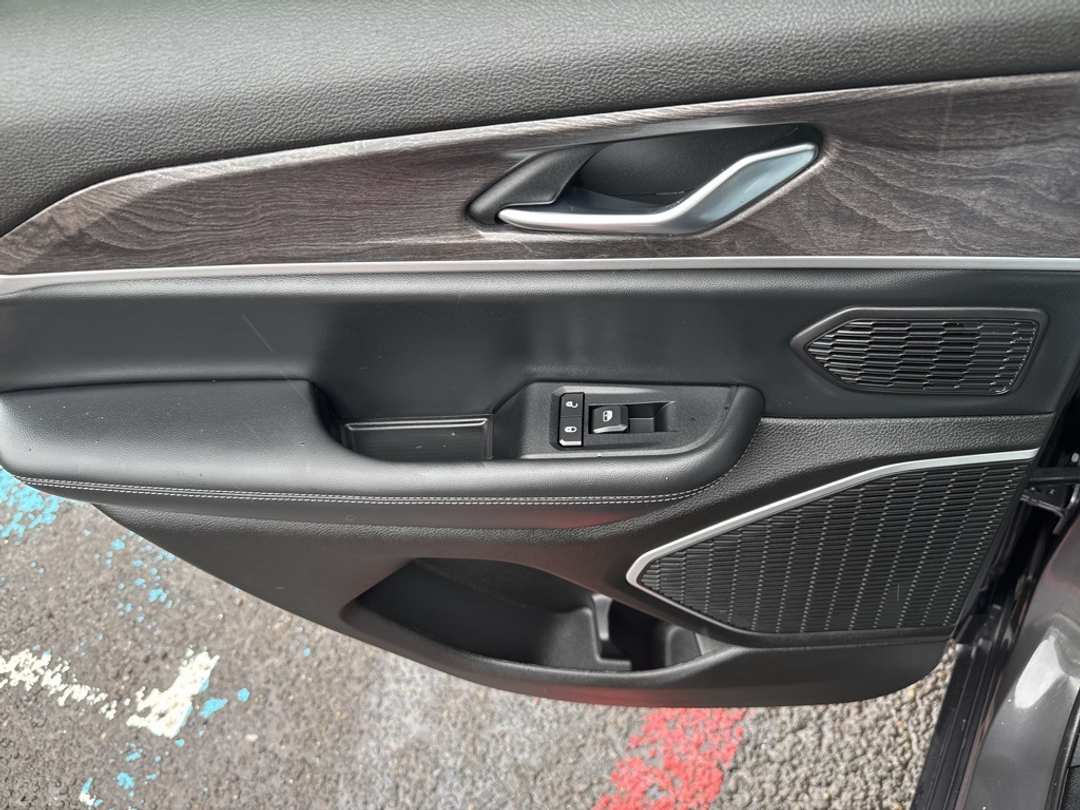 2022 Jeep Grand Cherokee Limited - Image 25