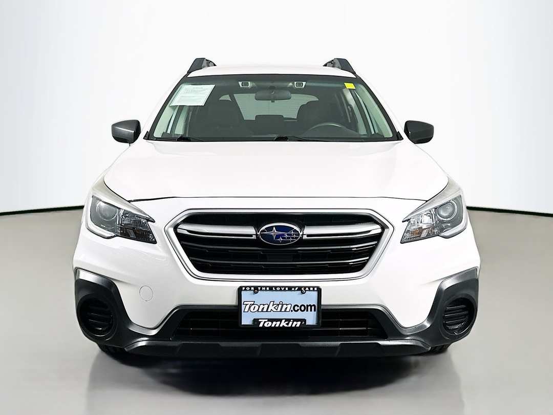 2019 Subaru Outback 2.5i - Image 2