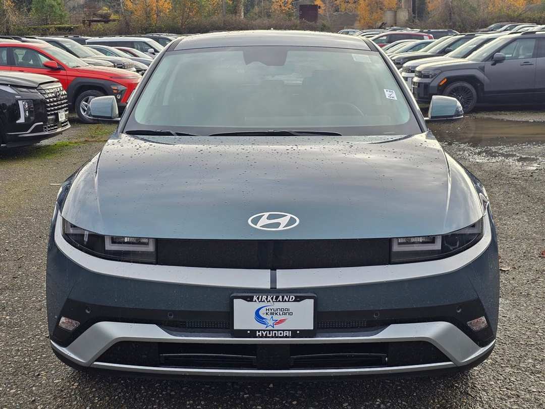 2026 Hyundai Ioniq 5 SE - Image 2