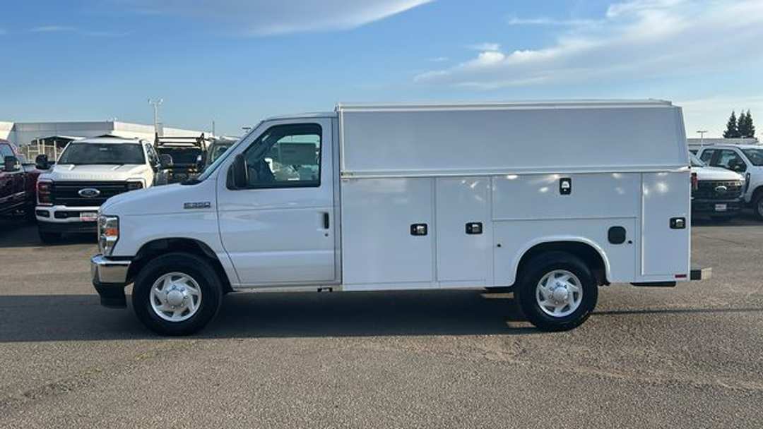 2026 Ford E-350sd Base - Image 2