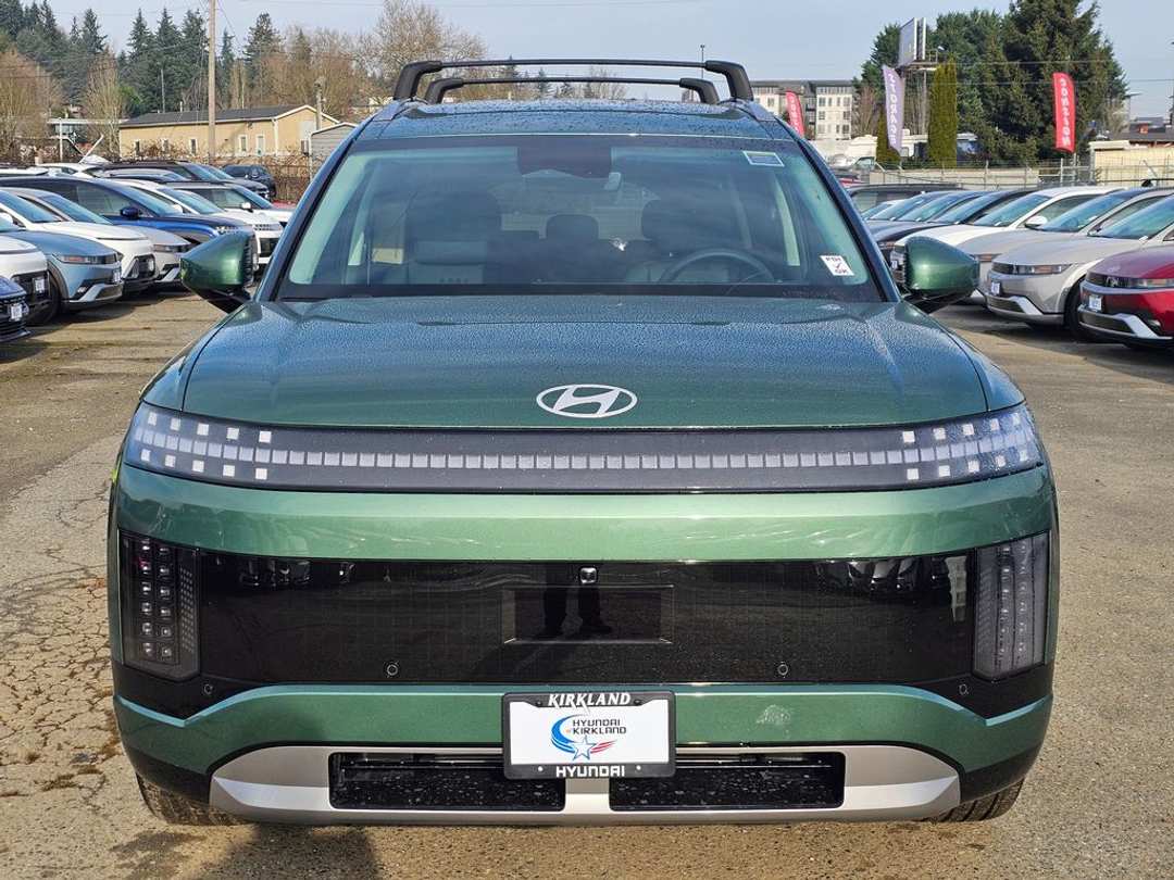 2026 Hyundai Ioniq 9 SEL - Image 2