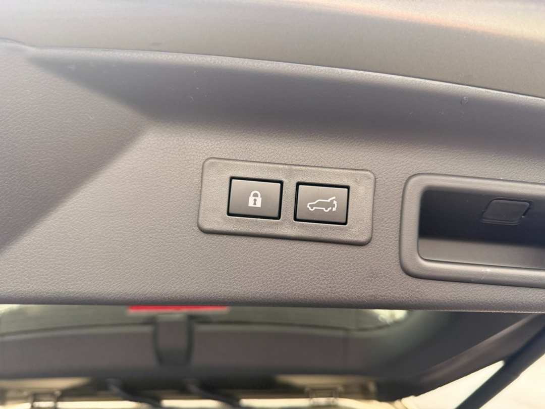 2026 Subaru Forester Touring - Image 21