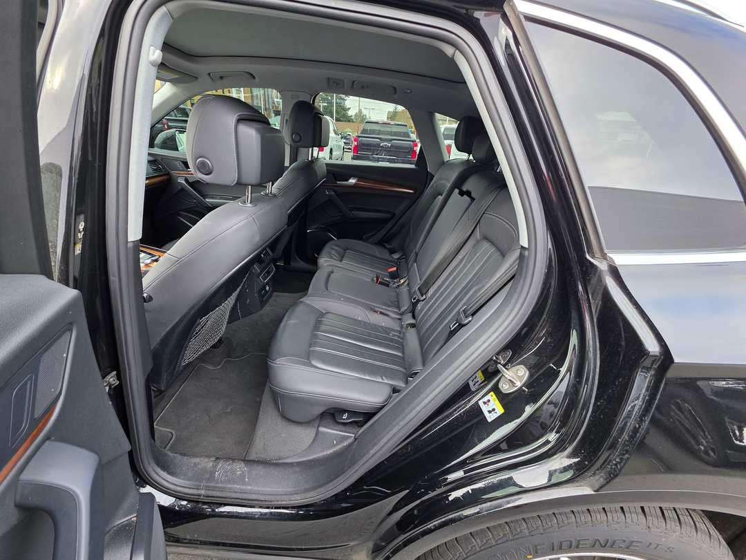 2023 Audi Q5 40 Premium - Image 13