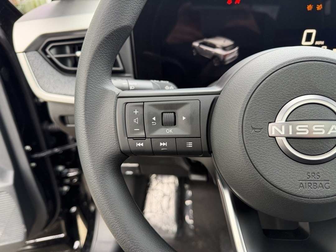 2026 Nissan Kicks SV - Image 16