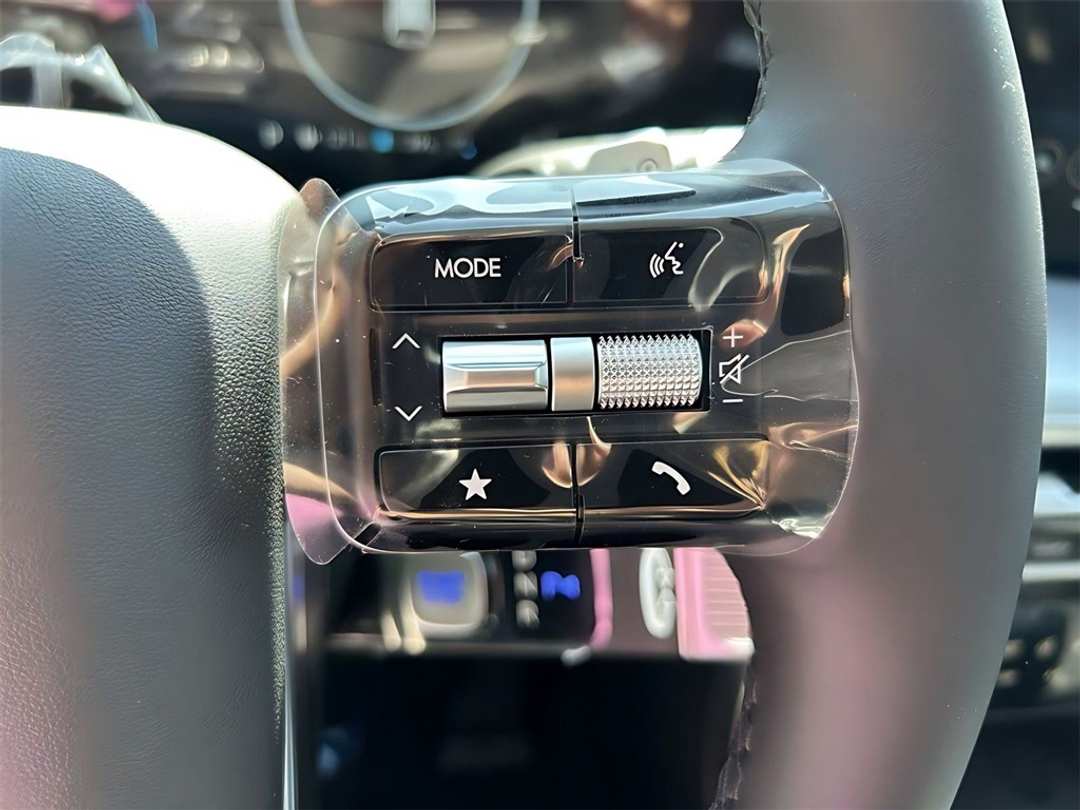 2026 Hyundai Ioniq 9 SEL - Image 15