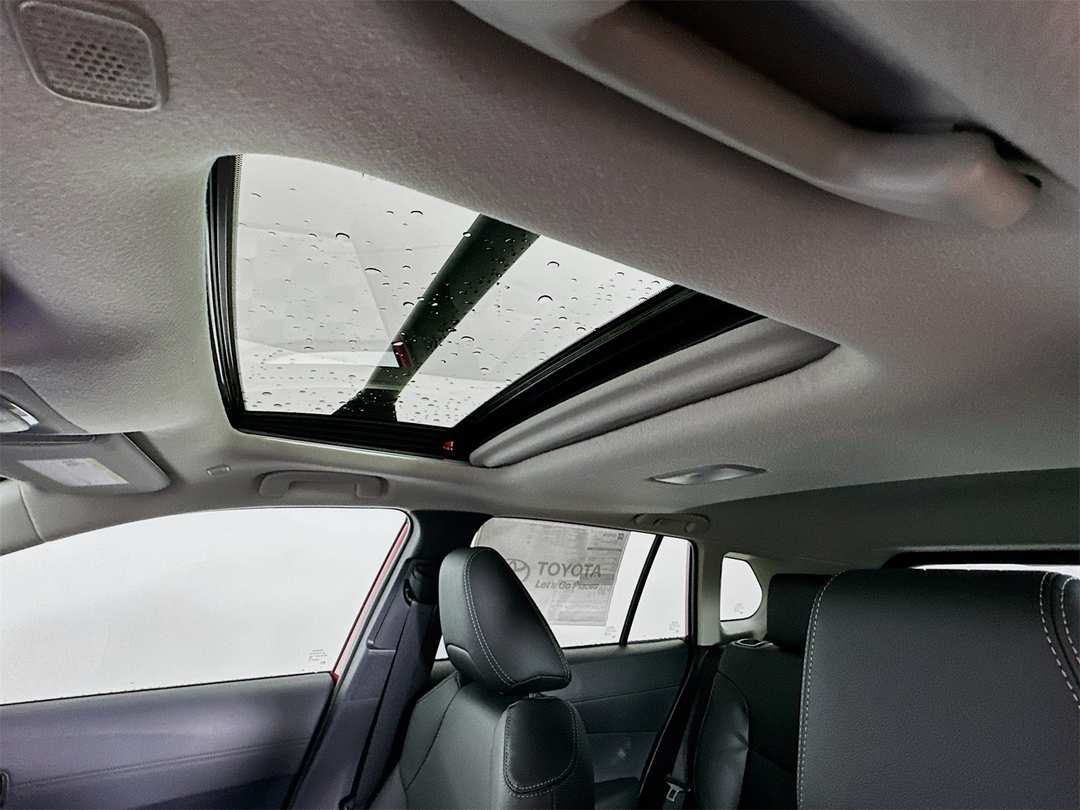 2026 Toyota Corolla Cross XLE - Image 23