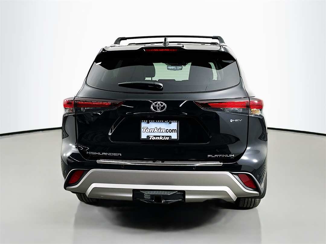 2026 Toyota Highlander Platinum - Image 6