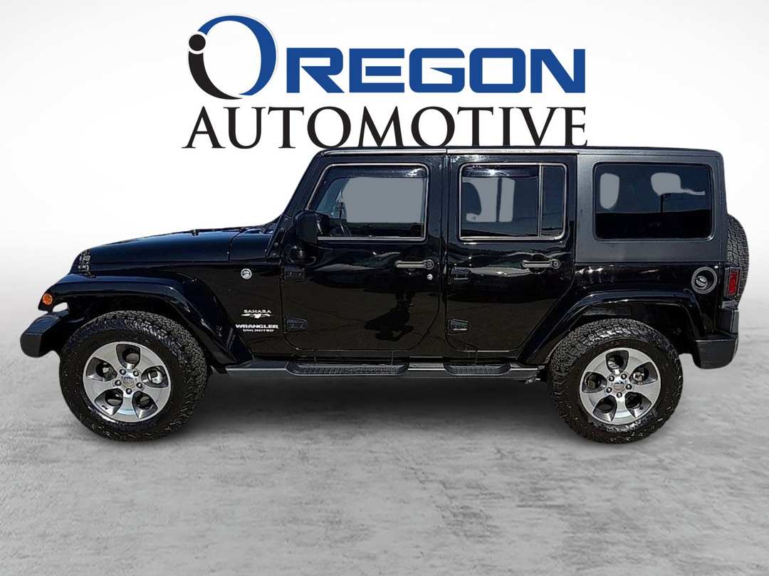 2017 Jeep Wrangler Unlimited SAHARA - Image 2